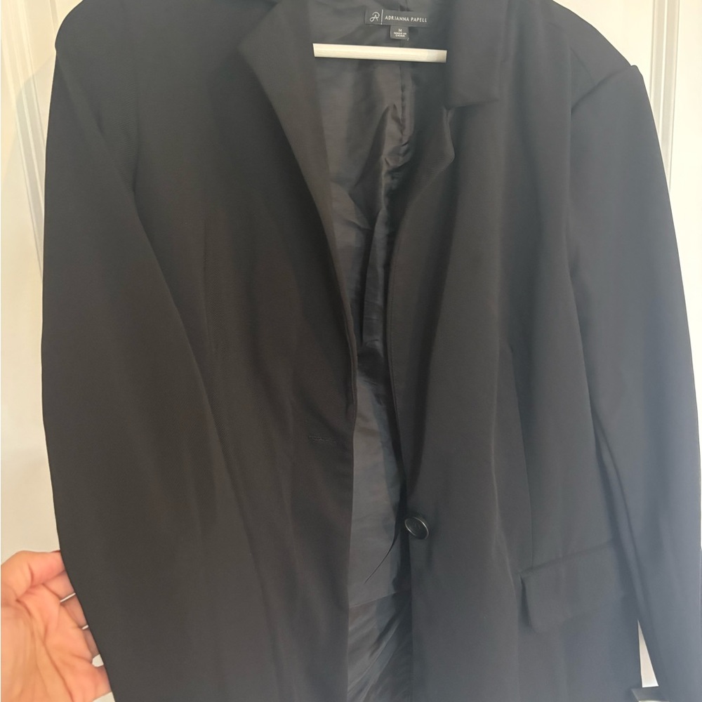 Adrianna Papell Elegant Black Jacket